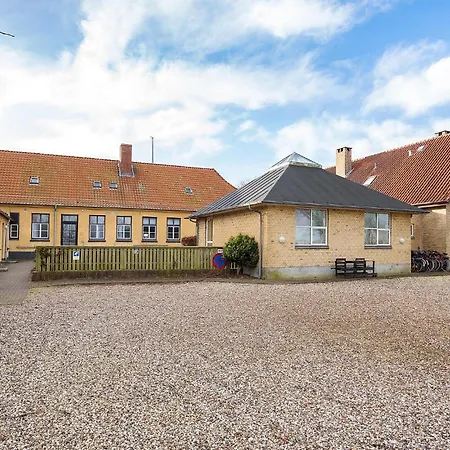 Hawkraft Kulturhotel Apartment 4*